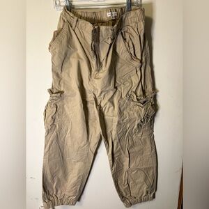 Woman’s Tan Cargo Pants